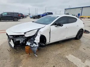 Mazda 3 2.5L 4 2024