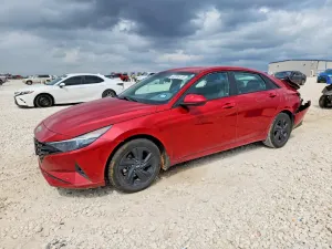 Hyundai Elantra 2.0L 4 2022
