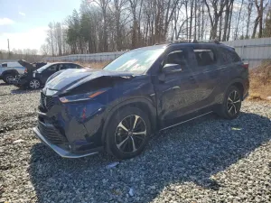 Toyota Highlander 3.5L 6 2021