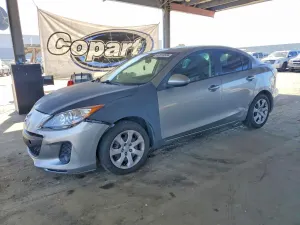 Mazda 3 2.0L 4 2012