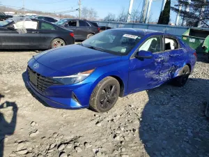 Hyundai Elantra 2.0L 4 2022