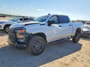 Chevrolet Silverado 1500 2.7L 4 2026