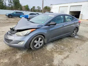 Hyundai Elantra 1.8L 4 2013