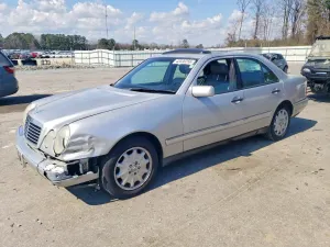 Mercedes-Benz E 3.2L 6 1998