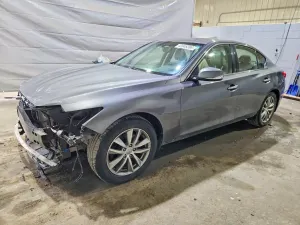 Infiniti Q50 3.7L 6 2015