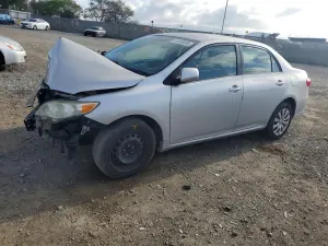 Toyota Corolla 1.8L 4 2013
