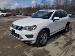 Volkswagen Touareg 3.6L 6 2016