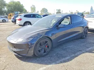 Tesla Model 3 2024