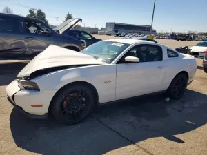 Ford Mustang 5.0L 8 2011
