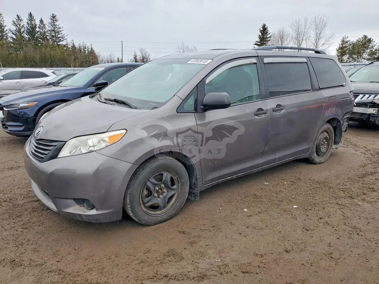Toyota Sienna 3.5L 6 2015
