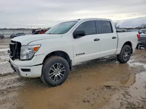 Nissan Titan 5.6L 8 2021