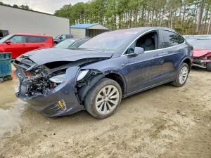 Tesla Model X 2018