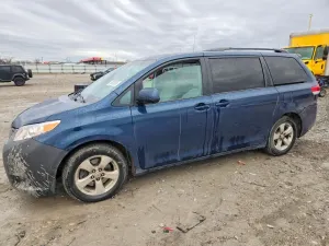 Toyota Sienna 3.5L 6 2011