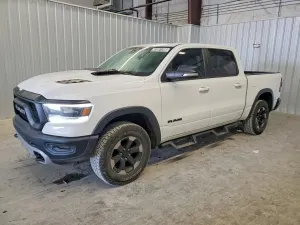 RAM 1500 5.7L 8 2019