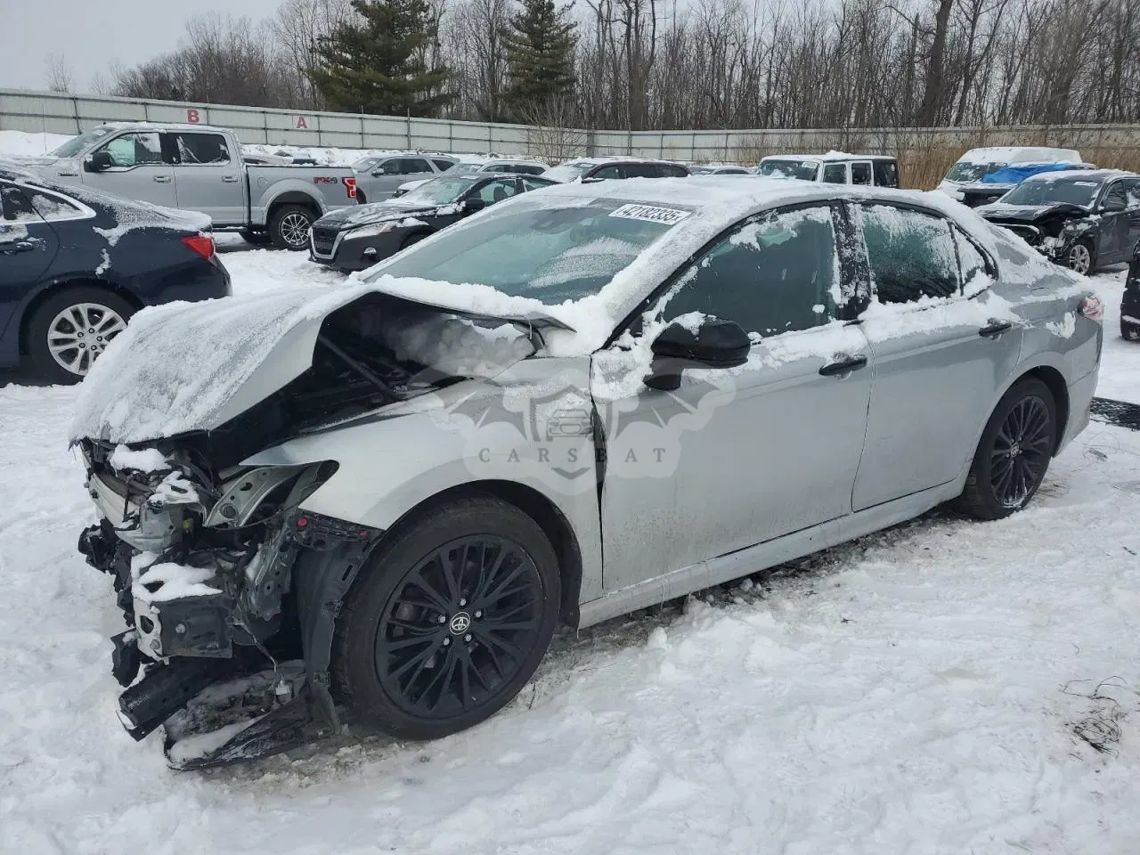 Toyota Camry SE 2.5L 4 2020