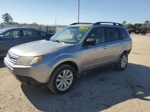 Subaru Forester LIMITED 2.5L 4 2011