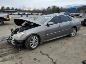 Infiniti M35 3.5L 6 2010