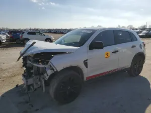Mitsubishi Outlander ES 2.0L 4 2020