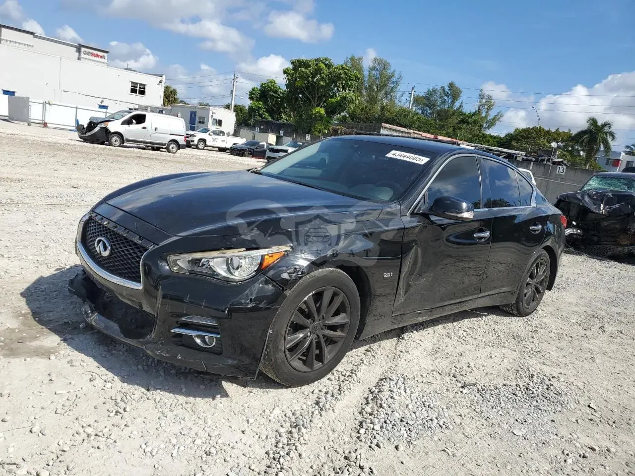Infiniti Q50 BASE 2.0L 4 2017