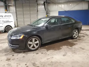 Volkswagen Passat SE 2.5L 5 2013