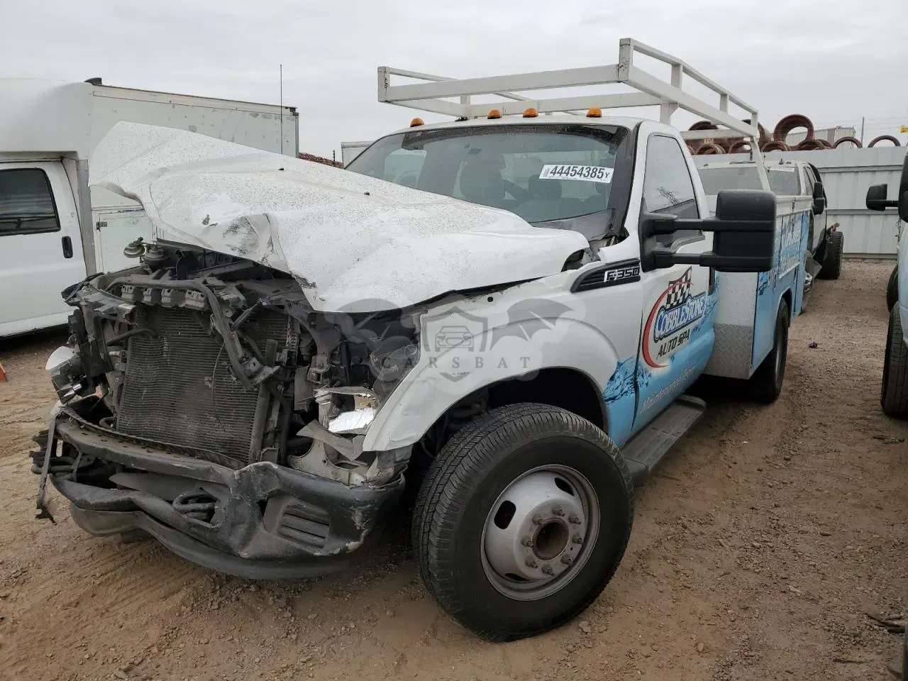 Ford F-350 SUPER DUTY 6.2L 8 2013