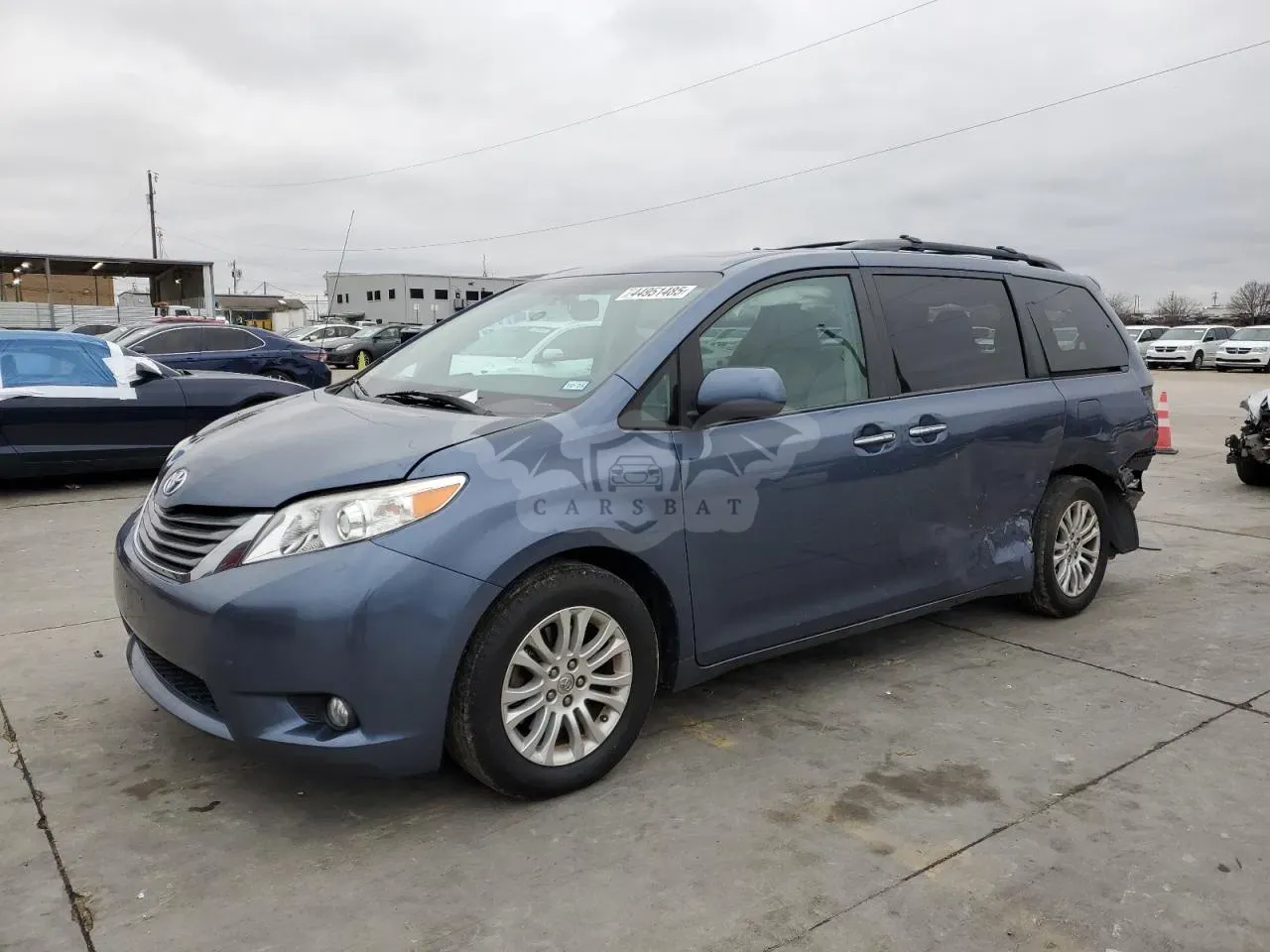 Toyota Sienna XLE 3.5L 6 2014