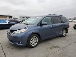 Toyota Sienna XLE 3.5L 6 2014