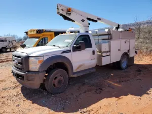 Ford F-450 SUPER DUTY 6.8L 10 2013