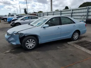 Toyota Camry LE 2.4L 4 2005