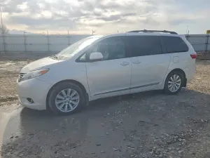 Toyota Sienna 3.5L 6 2017