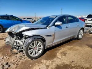 Jaguar XF 3.0L 6 2016