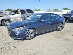 Nissan Altima 2.5L 4 2020