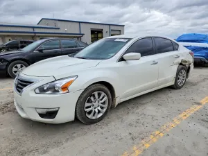Nissan Altima 2.5L 4 2015