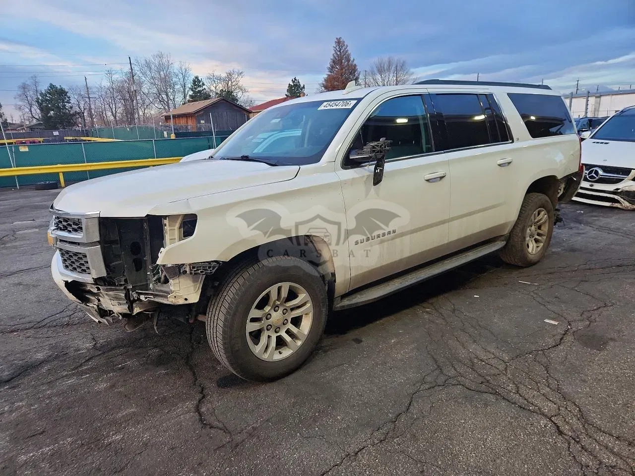 Chevrolet Suburban 5.3L 8 2015