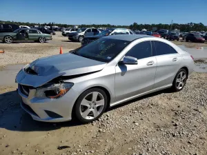 Mercedes-Benz CLA 2.0L 4 2015