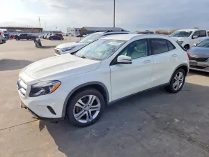 Mercedes-Benz GLA 2.0L 4 2015
