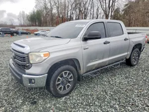 Toyota Tundra 5.7L 8 2015