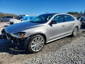 Volkswagen Passat 1.8L 4 2014