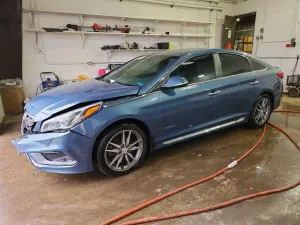 Hyundai Sonata 2.0L 4 2015