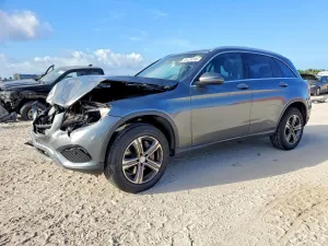 Mercedes-Benz GLC 2.0L 4 2017