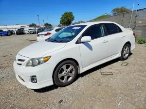 Toyota Corolla 1.8L 4 2013