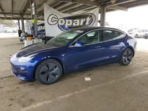 Tesla Model 3 2020