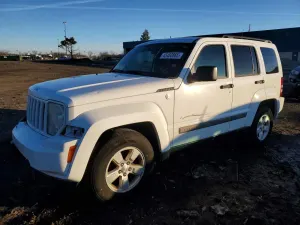 Jeep Liberty 3.7L 6 2011