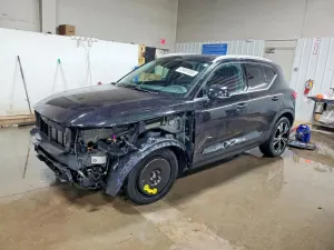 Volvo XC40 2.0L 4 2020