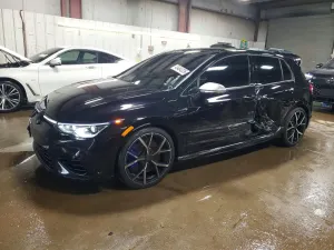 Volkswagen Golf 2.0L 4 2024