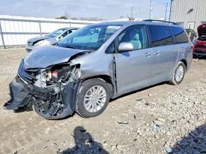 Toyota Sienna 3.5L 6 2017
