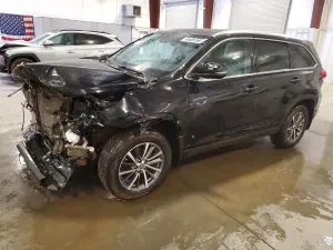 Toyota Highlander 3.5L 6 2019
