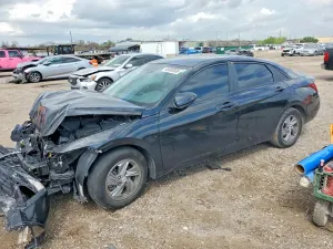 Hyundai Elantra 2.0L 4 2024