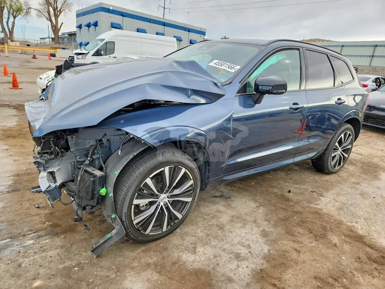 Volvo XC60 2.0L 4 2025