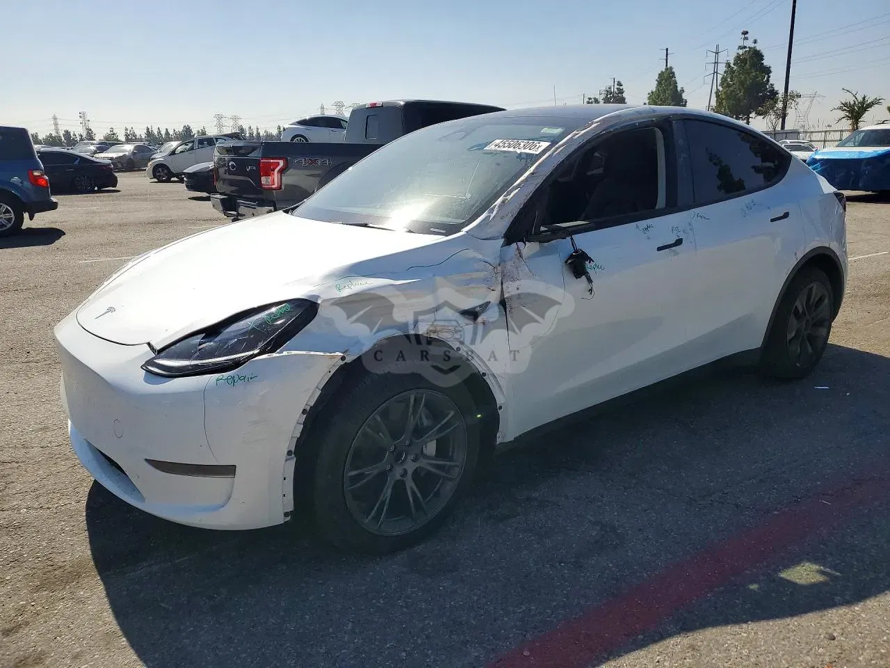 Tesla Model Y 2025